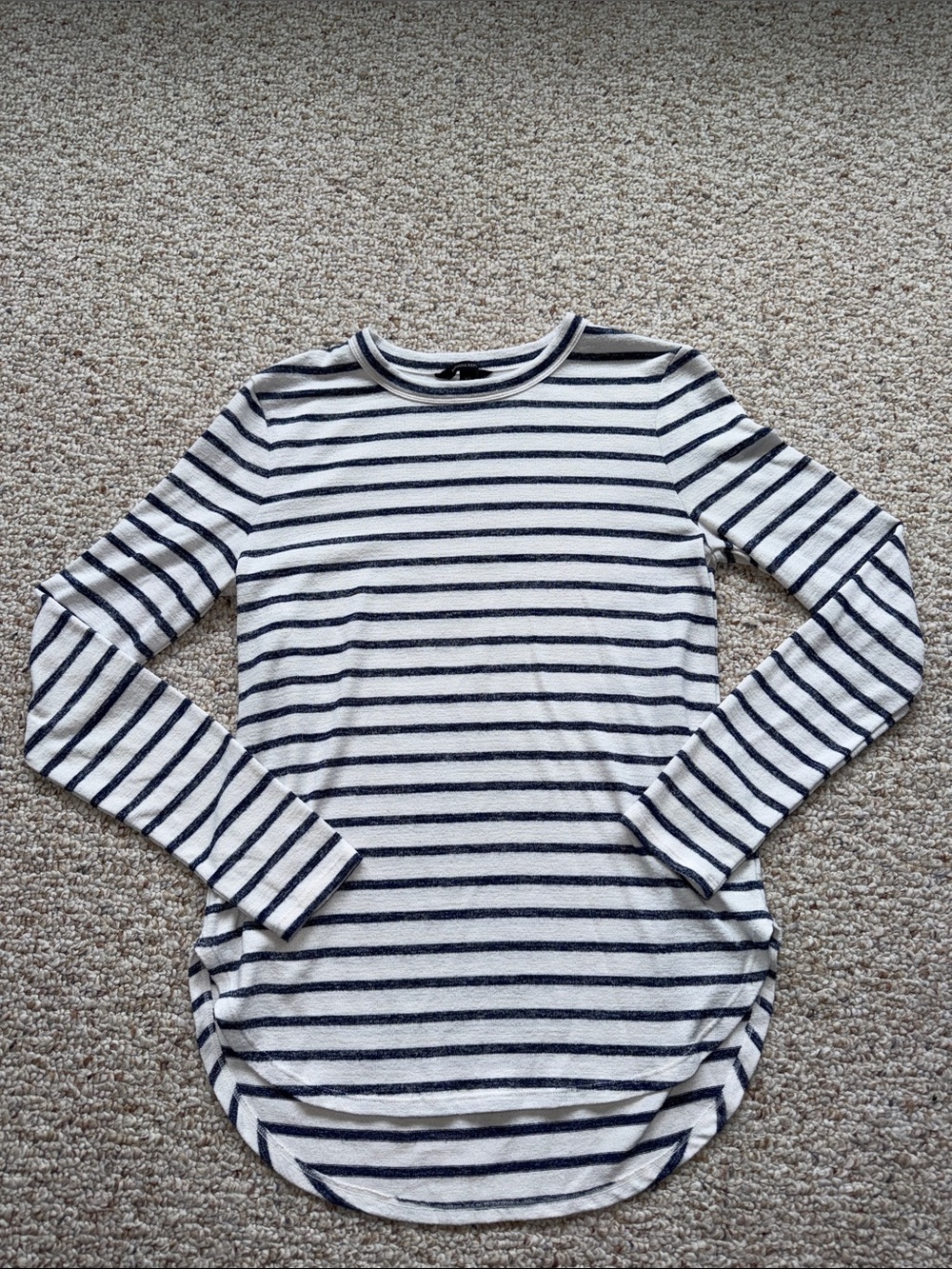 Banana Republic Navy and White Striped Long-Sleeve Crewneck Tee